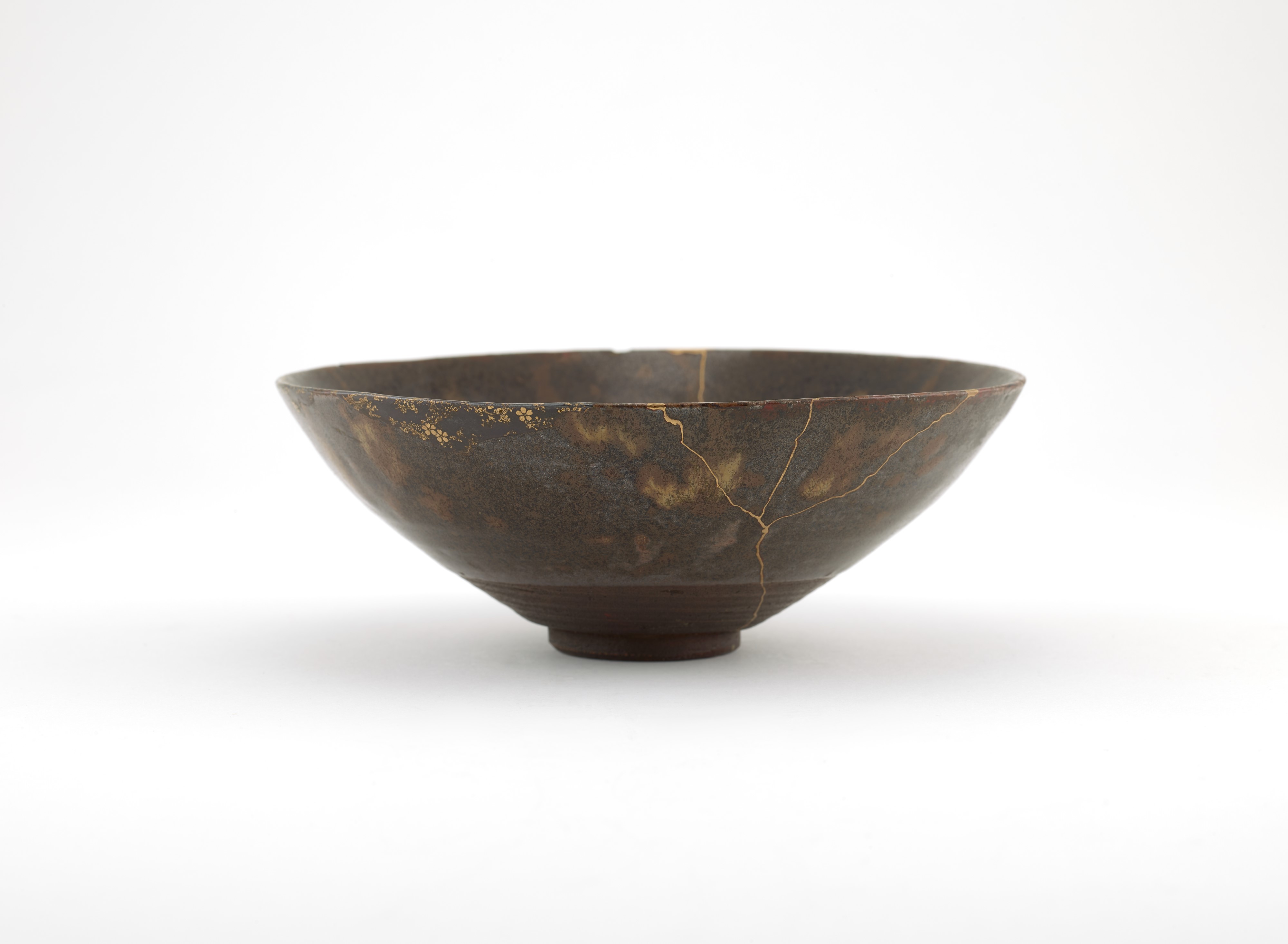 Kintsugi tea bowl