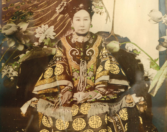 Colorful portrait of Cixi.