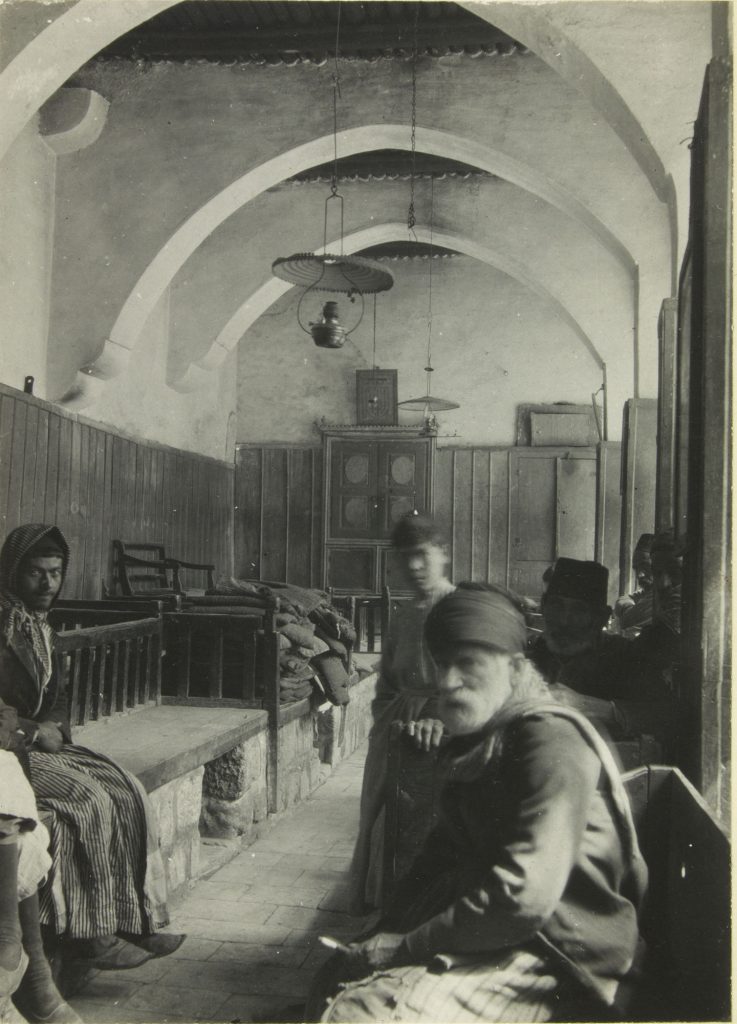 Interior of the Great Synagogue of Aleppo, Ernst Herzfeld Papers