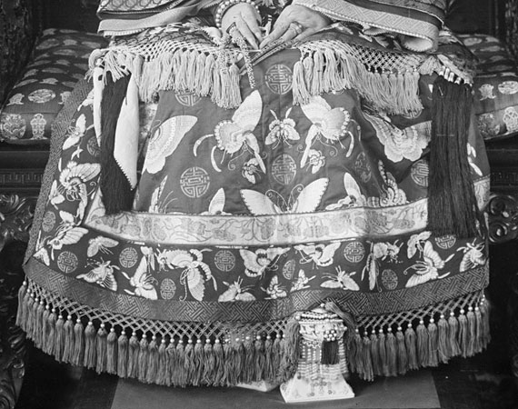 Close up of Cixi’s embroidered robes.