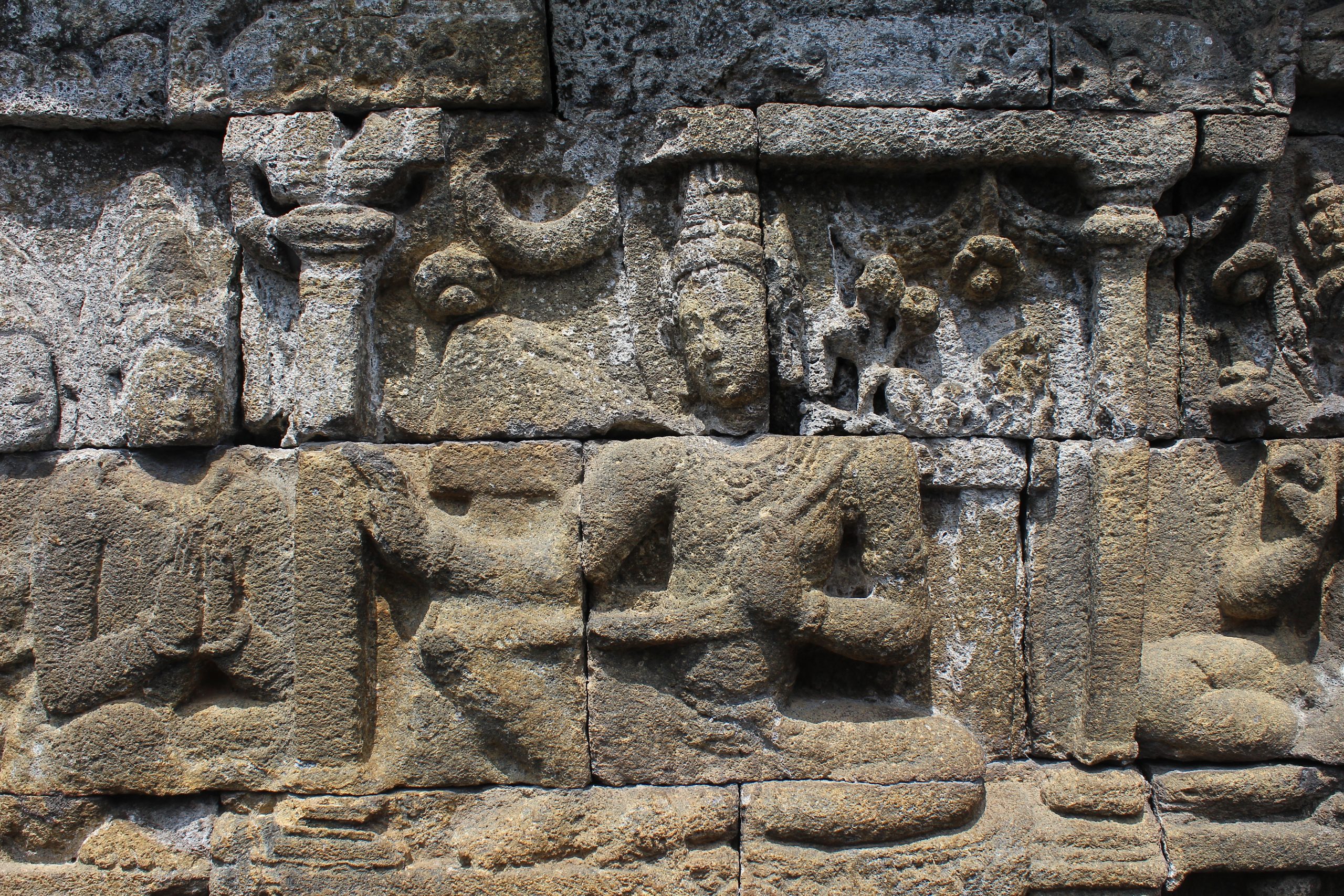 Relief carving of a teacher in a palace