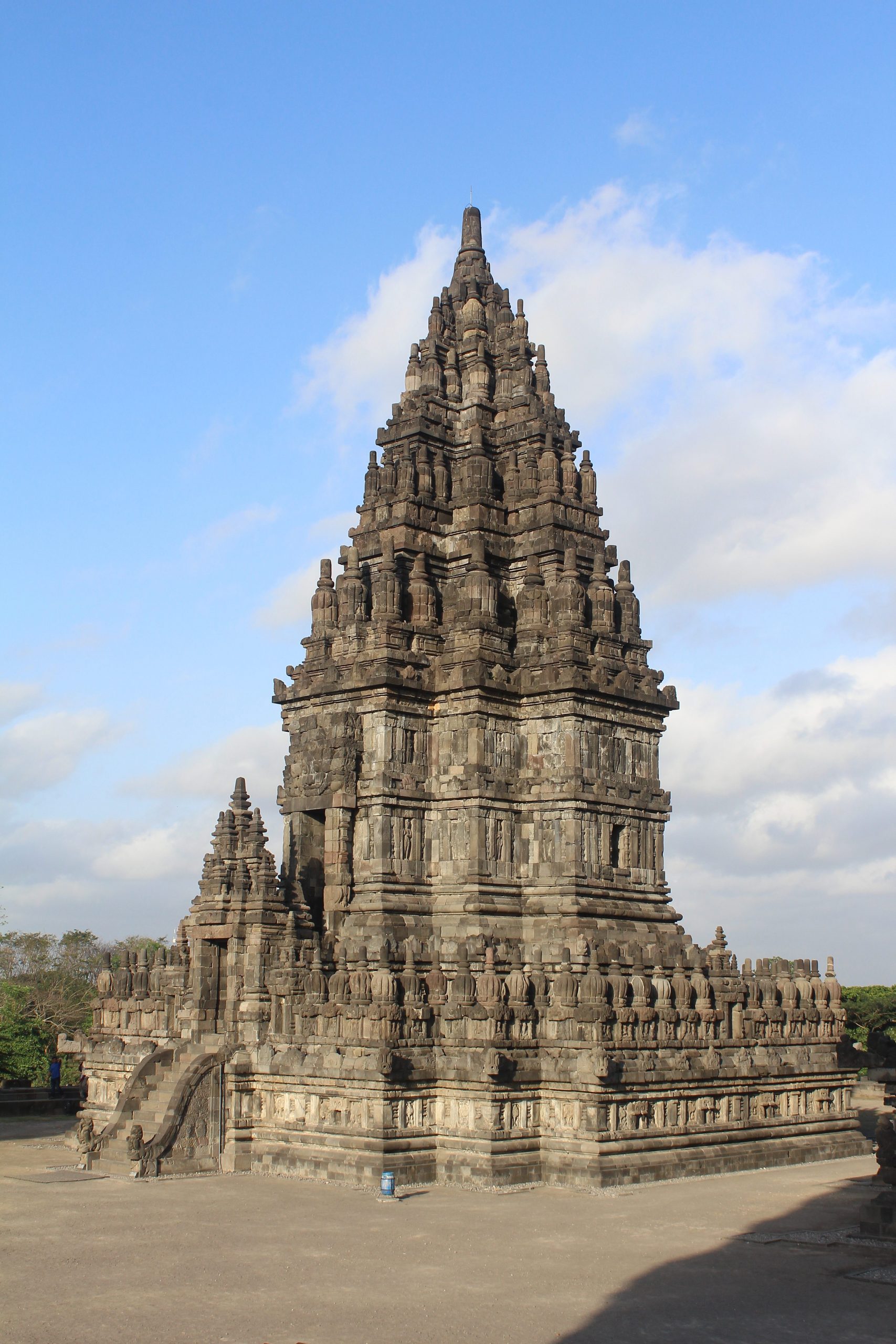 Monumental stone temple, archaeologically preserved