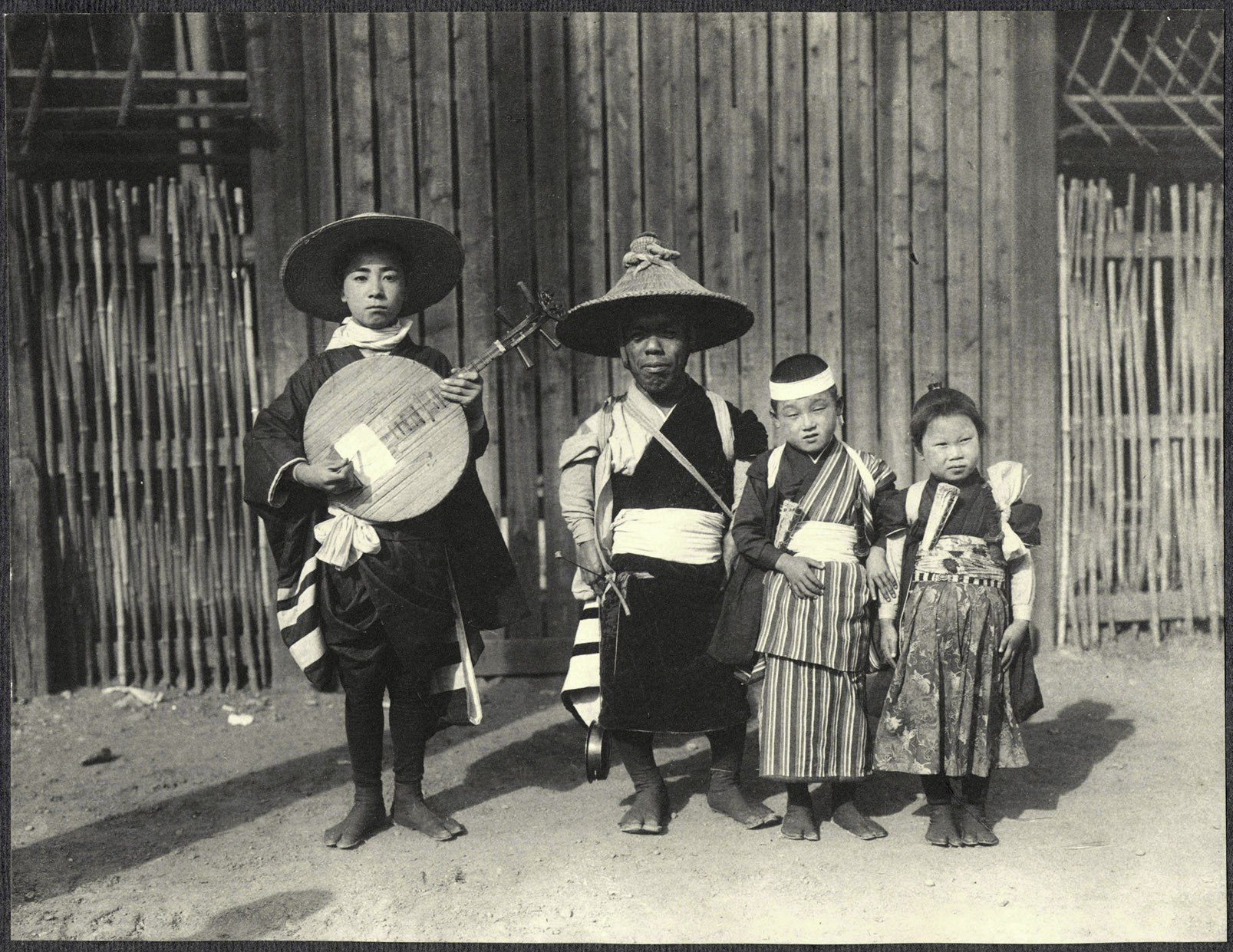 Japanese street performers