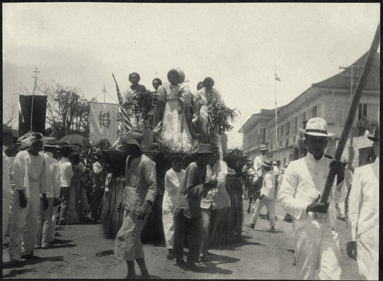 Cebu: A float with young women representing Cebu High School in a parade