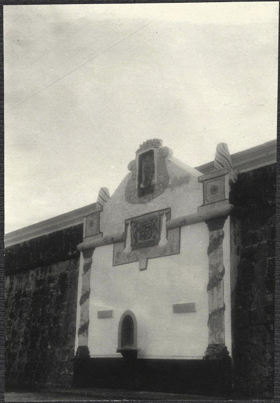 Zamboanga: Shrine of the Fort of Nuestra Señora del Pilar