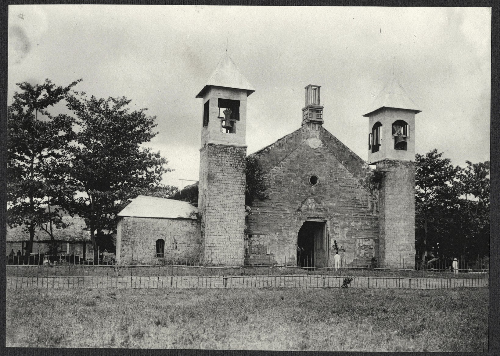 Tacloban: Sto. Niño Church