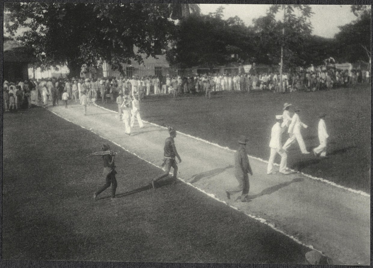 Zamboanga: Datu Piang crossing the Zamboanga parade grounds