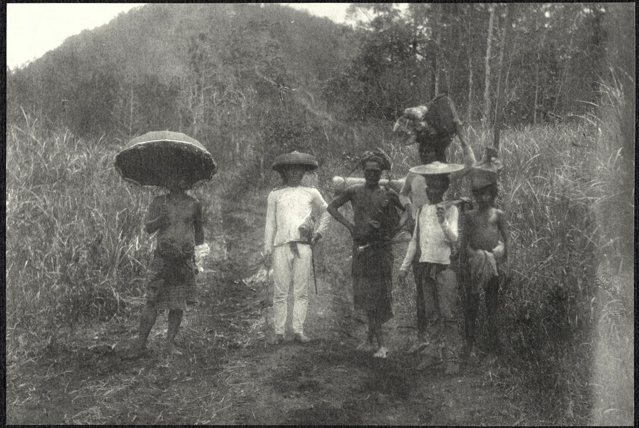 Mindanao: Porters