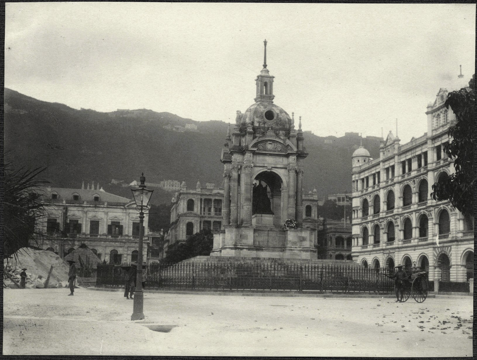 Hong Kong: Queen Victoria Monument