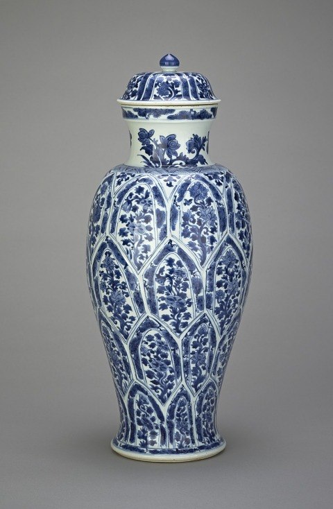 Jar with cover, one of a pair with F1992.10a-b